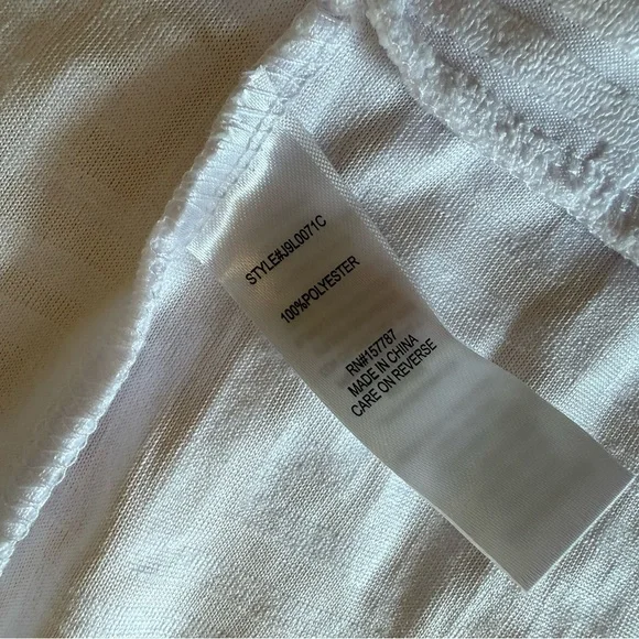 2 piece White Hooded short set with Gold Accents - Picture 9 of 11